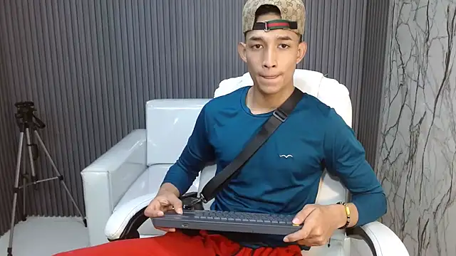 jose sexycumm online show from September 2025 07:13:02 PM