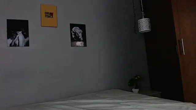 Snapshot of Kimandyuk chatting on December 2024 07:39:02 PM Kimandyuk online show from December 2024 07:39:02 PM