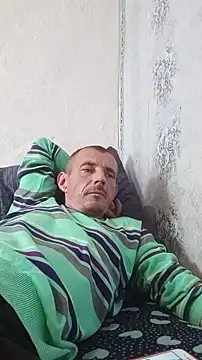 Snapshot of MachoXRallph chatting on October 2025 12:13:02 PM MachoXRallph online show from October 2025 12:13:02 PM