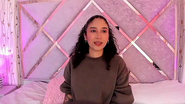 Snapshot of _lanna_jhonson_ chatting on January 2025 01:02:01 AM lanna jhonson online show from January 2025 01:02:01 AM