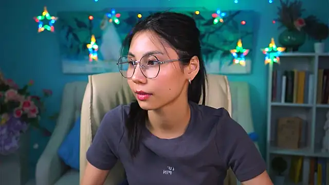 LittleSally   online show from December 2024 11:16:01 AM