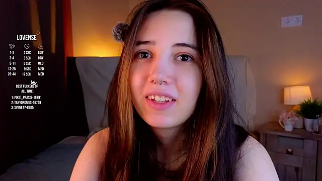 Snapshot of GillianDowdey chatting on September 2025 03:39:01 AM GillianDowdey online show from September 2025 03:39:01 AM