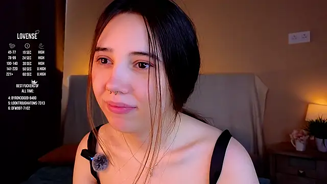 Snapshot of GillianDowdey chatting on September 2025 02:35:02 AM GillianDowdey online show from September 2025 02:35:02 AM
