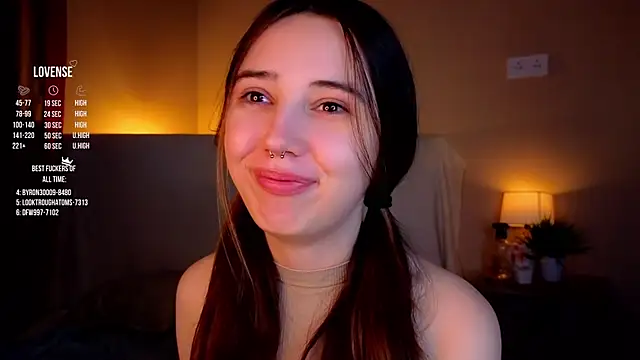Snapshot of GillianDowdey chatting on September 2025 03:21:02 AM GillianDowdey online show from September 2025 03:21:02 AM