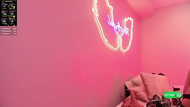 Snapshot of Ninna_monroe_ chatting on September 2025 04:20:02 PM Ninna monroe online show from September 2025 04:20:02 PM