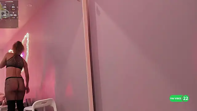 Snapshot of Ninna_monroe_ chatting on November 2025 04:18:01 PM Ninna monroe online show from November 2025 04:18:01 PM