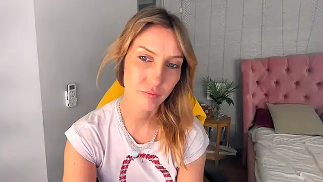 ElizaMayers online show from March 2026 10:05:02 PM