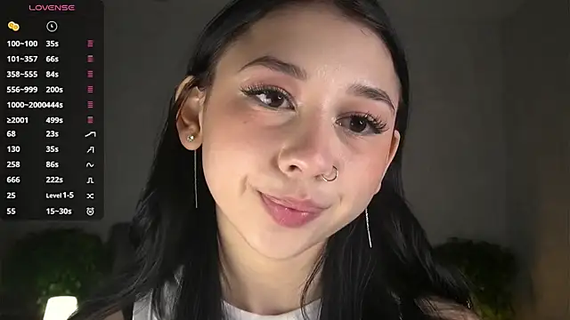 AislyEmbury online show from October 2025 05:40:01 AM