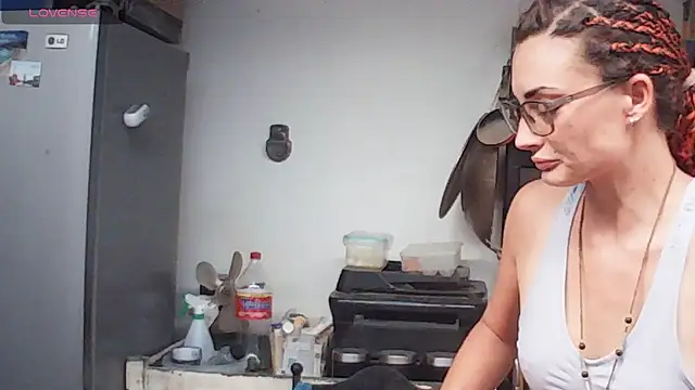 Snapshot of hornyhippies0080 chatting on March 2026 02:01:01 PM hornyhippies0080 online show from March 2026 02:01:01 PM