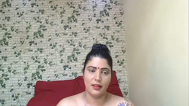 XIndianintimacy online show from November 2025 05:18:01 PM