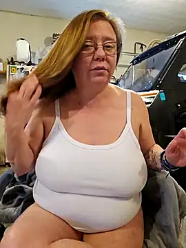 MsShelby40 online show from March 2025 10:39:02 PM