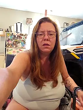 MsShelby40 online show from October 2025 02:27:01 PM