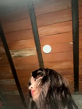 MollySanders    online show from December 2025 11:10:01 PM