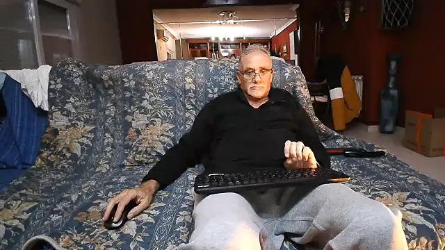 maduroguapo online show from December 2024 09:31:01 PM