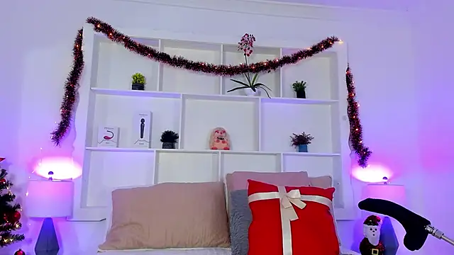 Jenifer Diaz online show from December 2025 01:52:02 PM