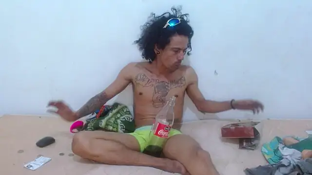 damian bottom bigcock online show from January 2025 05:03:02 AM