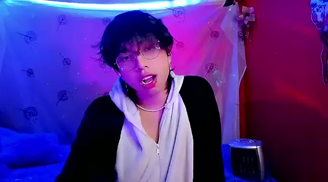 Snapshot of AnggelONfiree chatting on December 2024 06:59:02 AM AnggelONfiree online show from December 2024 06:59:02 AM