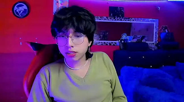 Snapshot of AnggelONfiree chatting on December 2024 05:14:02 AM AnggelONfiree online show from December 2024 05:14:02 AM