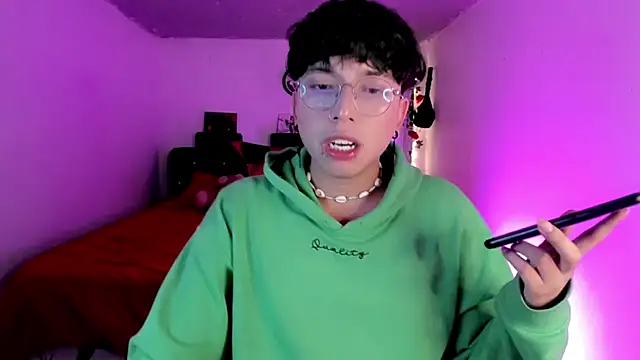 AnggelONfiree online show from November 2025 04:11:02 AM