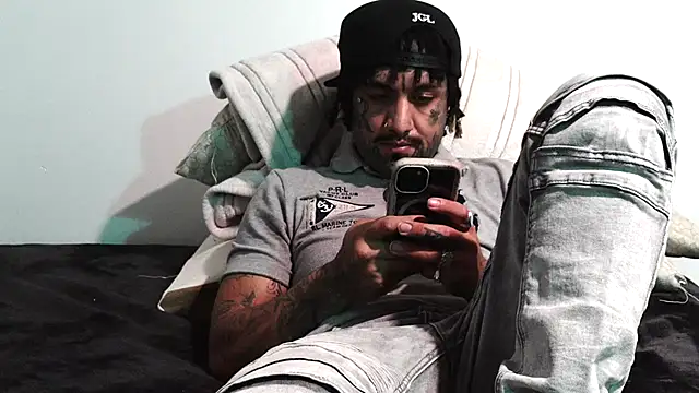 Snapshot of Azazelihornyasf chatting on October 2025 09:49:02 PM Azazelihornyasf online show from October 2025 09:49:02 PM