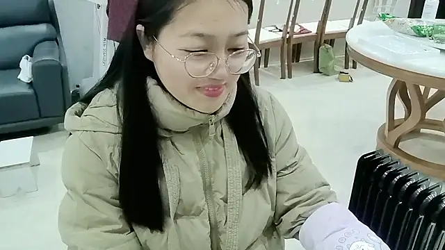 luoxuwen online show from February 2025 01:25:02 AM