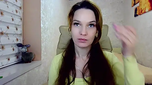 impossibleluna online show from November 2025 04:07:01 PM