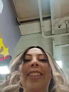 madelaine- online show from September 2025 10:02:02 PM