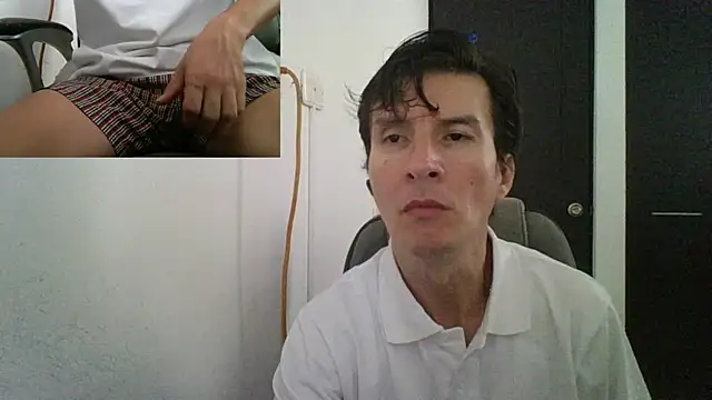 Snapshot of fieryloves chatting on December 2024 03:28:02 PM fieryloves online show from December 2024 03:28:02 PM