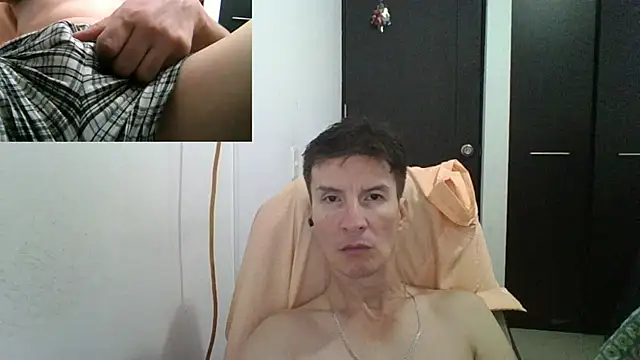 Snapshot of fieryloves chatting on December 2024 09:50:02 PM fieryloves online show from December 2024 09:50:02 PM