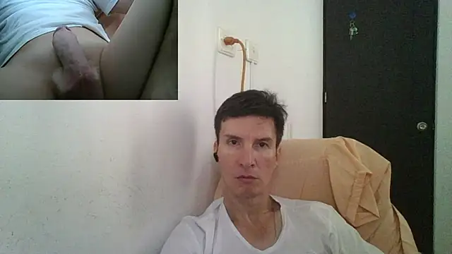 Snapshot of fieryloves chatting on January 2025 09:25:02 PM fieryloves online show from January 2025 09:25:02 PM