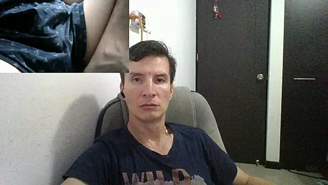 Snapshot of fieryloves chatting on January 2025 11:05:01 PM fieryloves online show from January 2025 11:05:01 PM