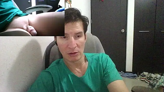 Snapshot of fieryloves chatting on February 2025 04:18:02 AM fieryloves online show from February 2025 04:18:02 AM
