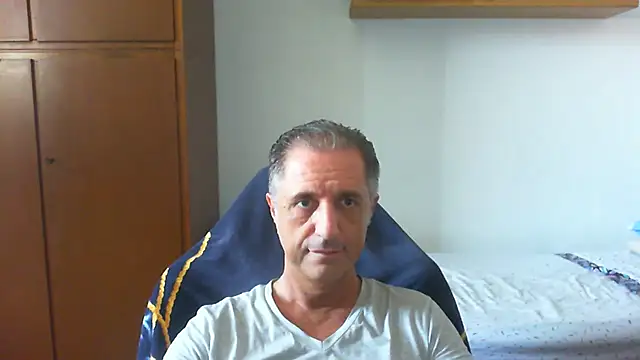Snapshot of lliuk70mi chatting on June 2026 11:58:02 AM lliuk70mi online show from June 2026 11:58:02 AM