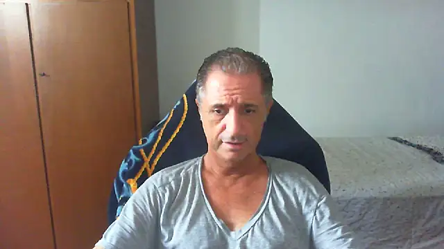 Snapshot of lliuk70mi chatting on July 2026 11:34:01 AM lliuk70mi online show from July 2026 11:34:01 AM