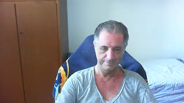 Snapshot of lliuk70mi chatting on July 2026 12:55:01 PM lliuk70mi online show from July 2026 12:55:01 PM