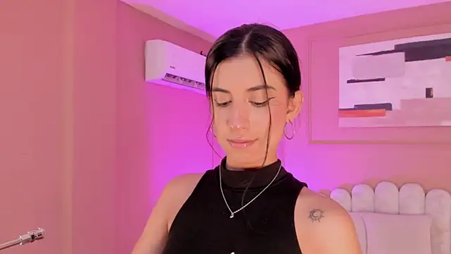 Snapshot of zia_cooper chatting on November 2025 07:18:02 PM zia cooper online show from November 2025 07:18:02 PM