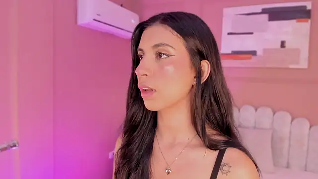 Snapshot of zia_cooper chatting on November 2025 06:54:01 PM zia cooper online show from November 2025 06:54:01 PM