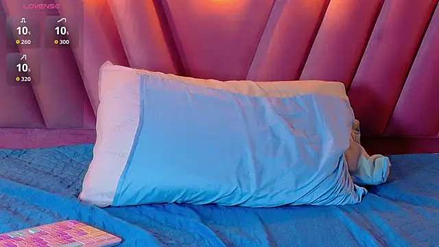 littleebonymommy online show from October 2025 08:11:01 AM