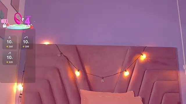 Snapshot of littleebonymommy chatting on December 2025 08:37:02 PM littleebonymommy online show from December 2025 08:37:02 PM