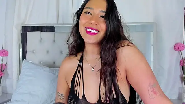 Snapshot of AnnaQueen_ chatting on December 2024 09:34:02 PM AnnaQueen online show from December 2024 09:34:02 PM