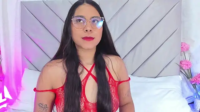 Snapshot of AnnaQueen_ chatting on December 2024 07:30:02 PM AnnaQueen online show from December 2024 07:30:02 PM