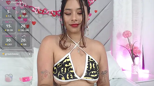 Snapshot of AnnaQueen_ chatting on February 2025 07:19:02 PM AnnaQueen online show from February 2025 07:19:02 PM