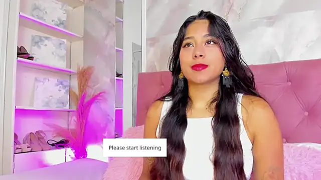 Snapshot of AnnaQueen_ chatting on October 2025 04:18:02 PM AnnaQueen online show from October 2025 04:18:02 PM