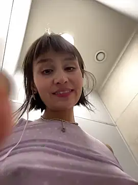 bigbabykiki online show from December 2024 10:05:02 AM