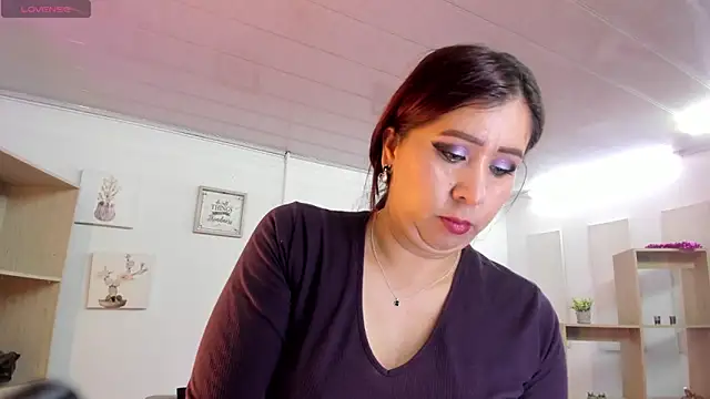 Snapshot of Alexx_Scoot chatting on March 2025 01:58:02 AM Alexx Scoot online show from March 2025 01:58:02 AM