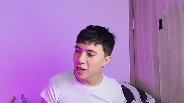 Justyn Ross online show from September 2025 02:59:02 AM