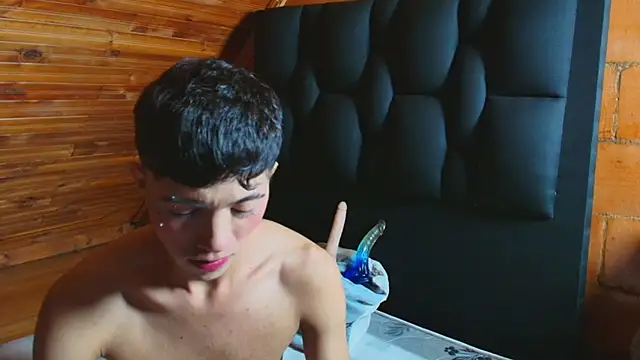 Justyn Ross online show from November 2025 12:15:02 PM