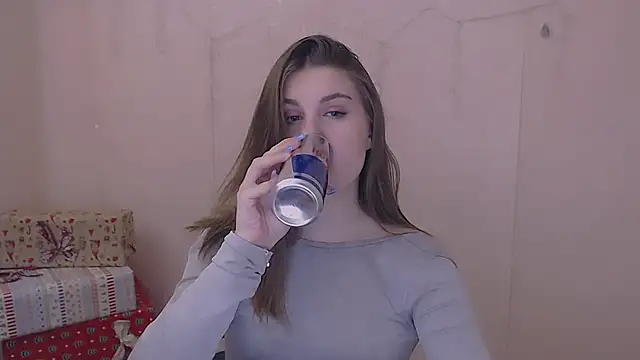 Snapshot of Sweet_Doll_Luna chatting on January 2025 12:41:01 PM Sweet Doll Luna online show from January 2025 12:41:01 PM