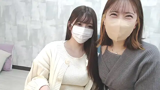 Snapshot of LOVE_MOMO_LOVE chatting on January 2025 11:44:02 AM LOVE MOMO LOVE online show from January 2025 11:44:02 AM