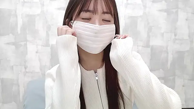 Snapshot of LOVE_MOMO_LOVE chatting on October 2025 12:15:02 PM LOVE MOMO LOVE online show from October 2025 12:15:02 PM